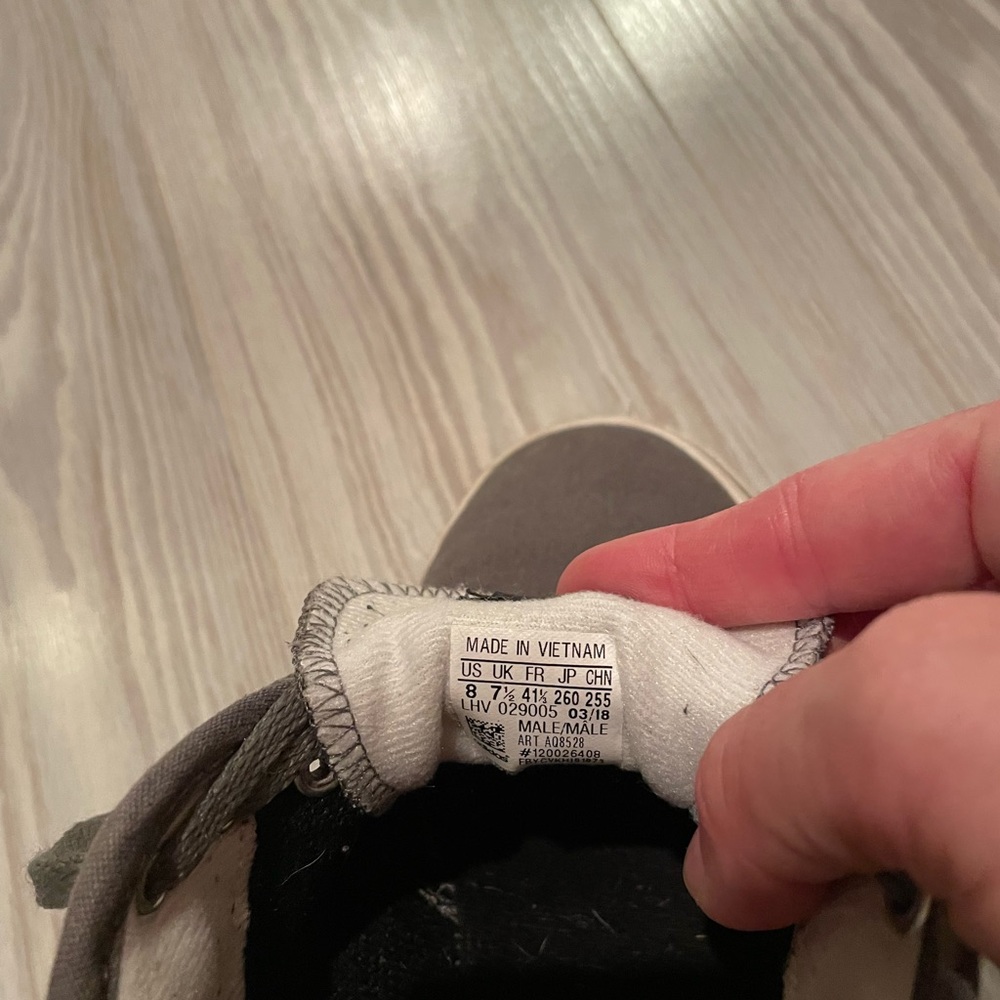 Mens adidas sneakers size 8